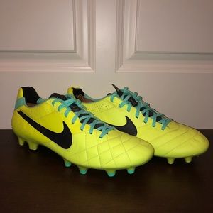 NIKE TIEMPO LEGENDS IV SG-PRO (Men’s size 11)